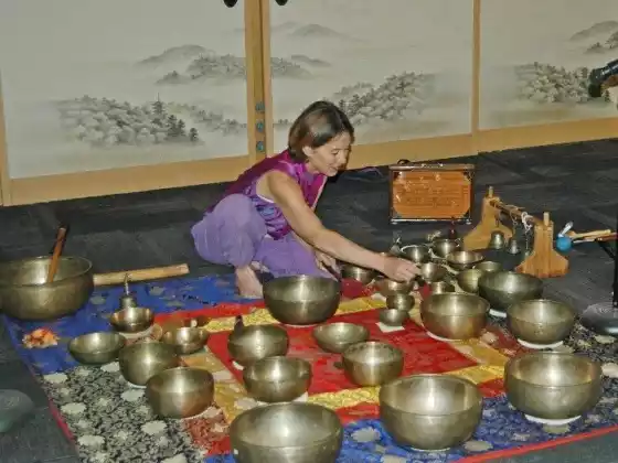 Tibetan Bowls: Meditate & Self Healing with One- Three Bowls