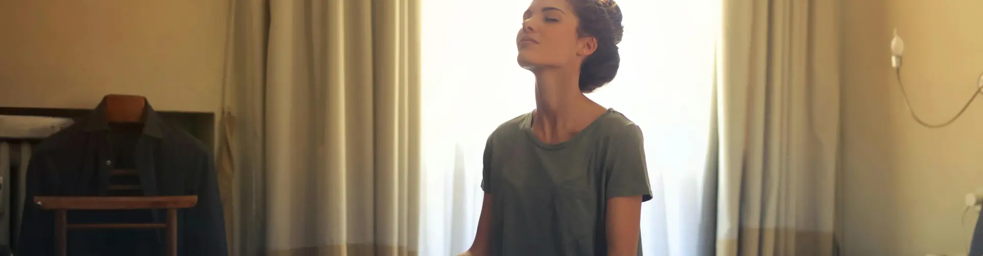 Seelenvolle Meditation - Online Class by Just Plain  Yoga